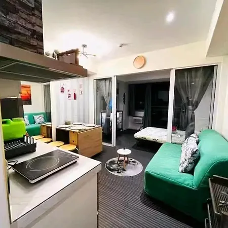 Azure Urban Resort Staycation By Yana